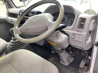 トヨタダイナ平ボディ小型（2t・3t）[写真19]