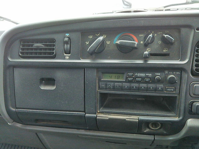 三菱ふそうファイターミニヨンダンプ中型（4t）[写真29]