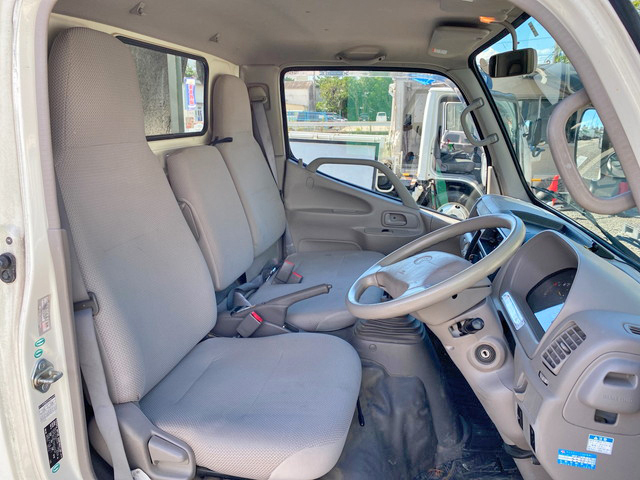 トヨタダイナ平ボディ小型（2t・3t）[写真33]