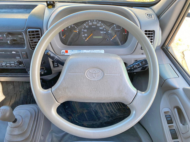 トヨタダイナ平ボディ小型（2t・3t）[写真35]