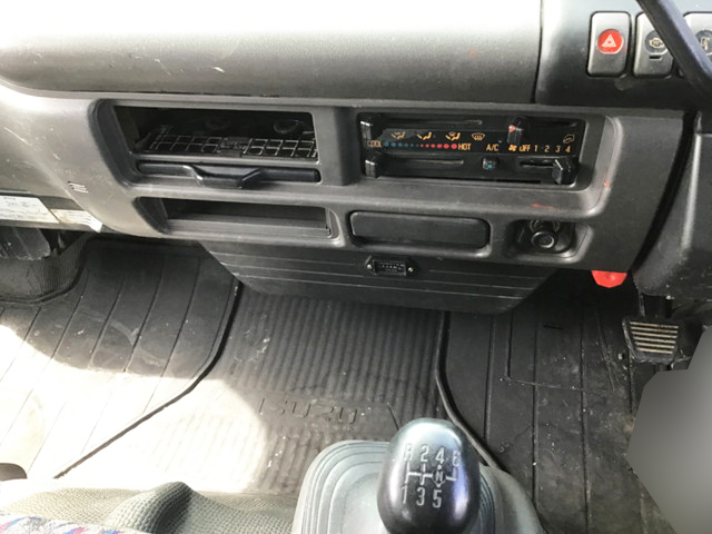 いすゞエルフ高所作業車小型（2t・3t）[写真34]