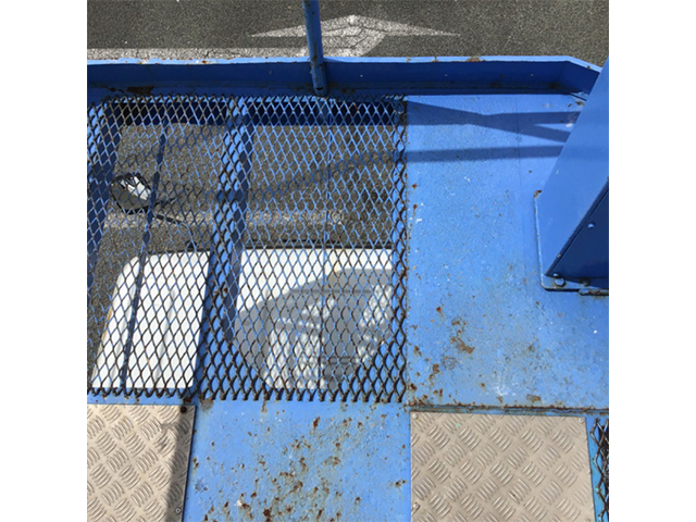 いすゞエルフ高所作業車小型（2t・3t）[写真08]