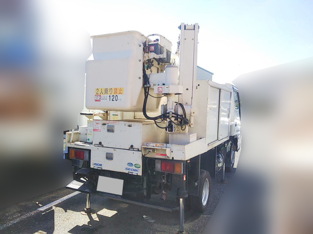 いすゞエルフ高所作業車小型（2t・3t）[写真02]