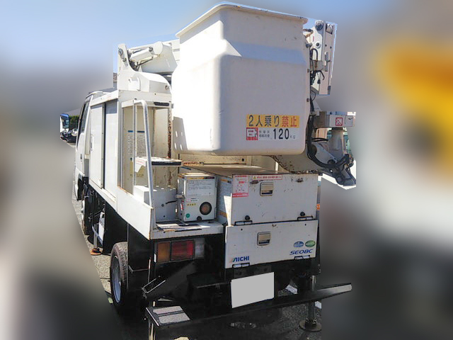 いすゞエルフ高所作業車小型（2t・3t）[写真04]