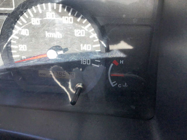 いすゞエルフ平ボディ小型（2t・3t）[写真20]