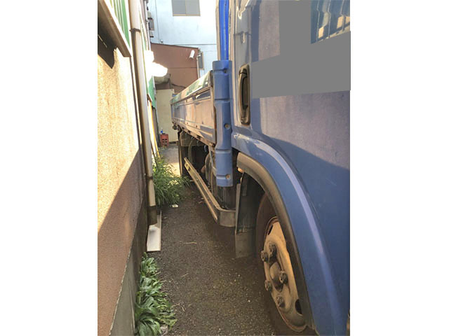 いすゞエルフ平ボディ小型（2t・3t）[写真05]