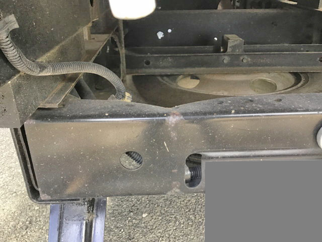 三菱ふそうキャンタークレーン3段小型（2t・3t）[写真10]