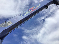 三菱ふそうキャンタークレーン3段小型（2t・3t）[写真07]