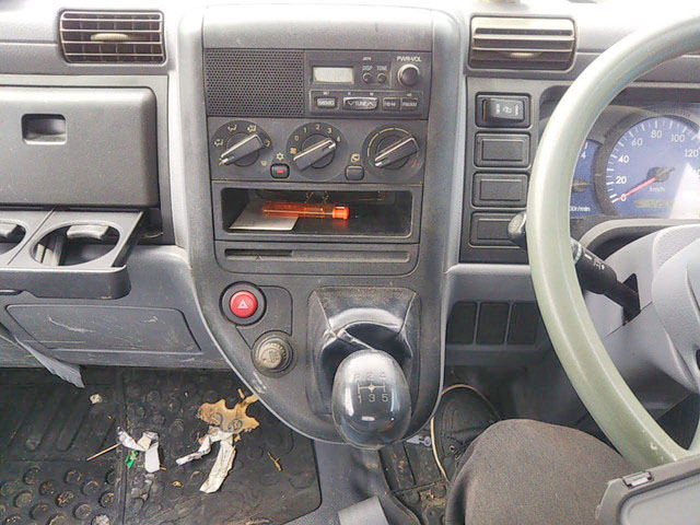 三菱ふそうキャンターダンプ小型（2t・3t）[写真25]