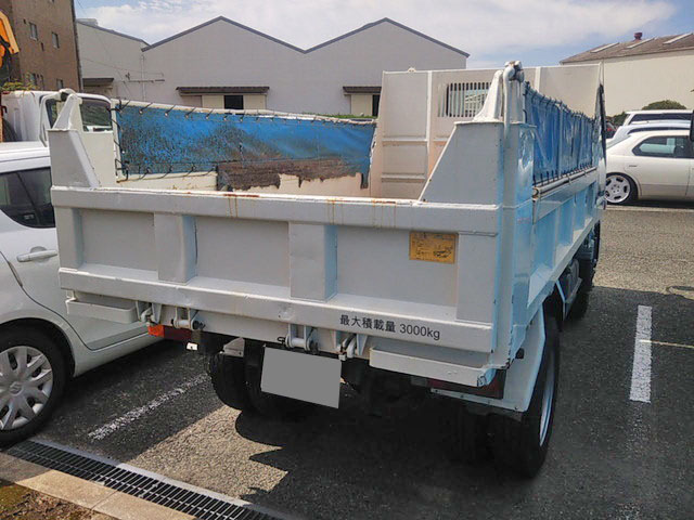 三菱ふそうキャンターダンプ小型（2t・3t）[写真04]