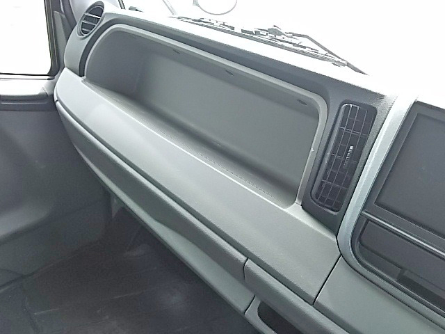 三菱ふそうキャンターアルミウイング小型（2t・3t）[写真34]