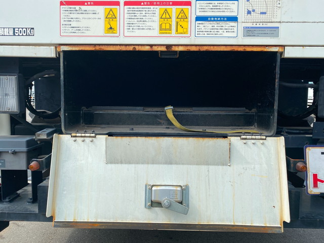 いすゞエルフ高所作業車小型（2t・3t）[写真11]