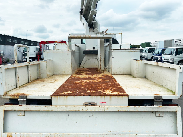 いすゞエルフ高所作業車小型（2t・3t）[写真09]