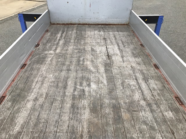 いすゞフォワードクレーン4段増トン（6t・8t）[写真10]