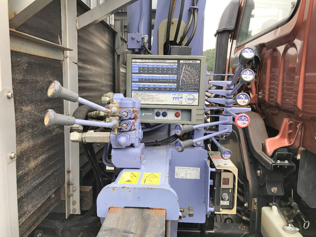 いすゞフォワードクレーン4段増トン（6t・8t）[写真18]