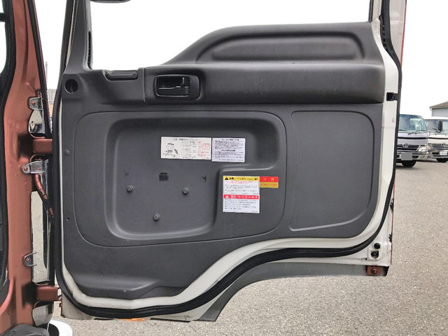 いすゞフォワードクレーン4段増トン（6t・8t）[写真32]