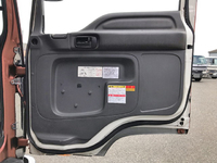 いすゞフォワードクレーン4段増トン（6t・8t）[写真32]