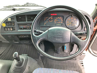 いすゞフォワードクレーン4段増トン（6t・8t）[写真38]