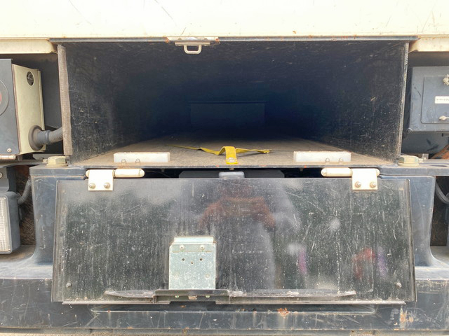 いすゞエルフ高所作業車小型（2t・3t）[写真27]