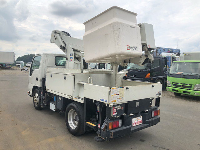 いすゞエルフ高所作業車小型（2t・3t）[写真04]