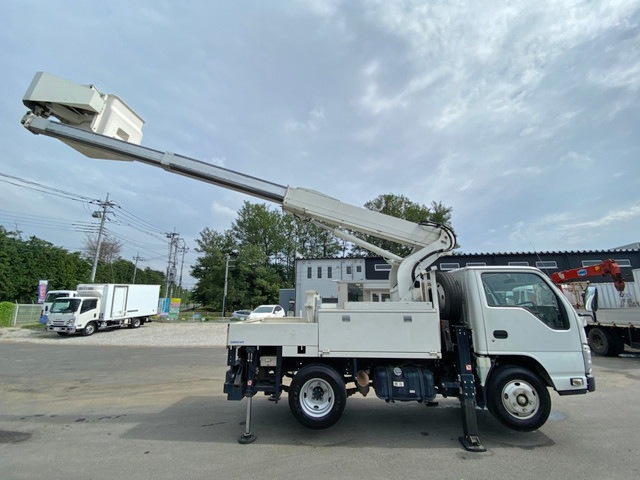 いすゞエルフ高所作業車小型（2t・3t）[写真08]