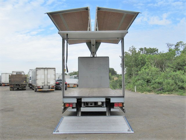 日野レンジャーアルミウイング中型（4t）[写真06]