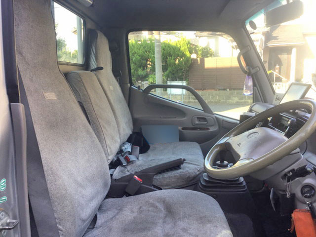 トヨタダイナ平ボディ小型（2t・3t）[写真21]