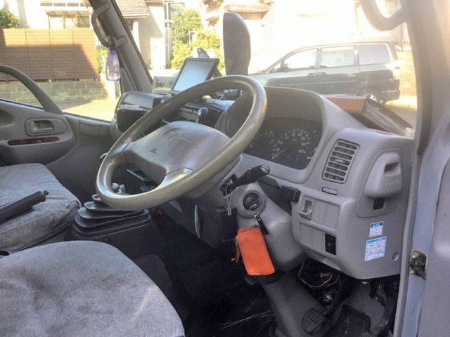 トヨタダイナ平ボディ小型（2t・3t）[写真22]