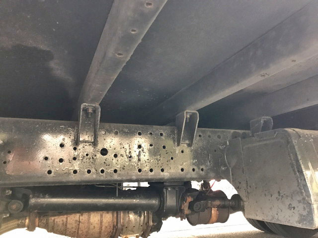 いすゞエルフアルミバン小型（2t・3t）[写真17]