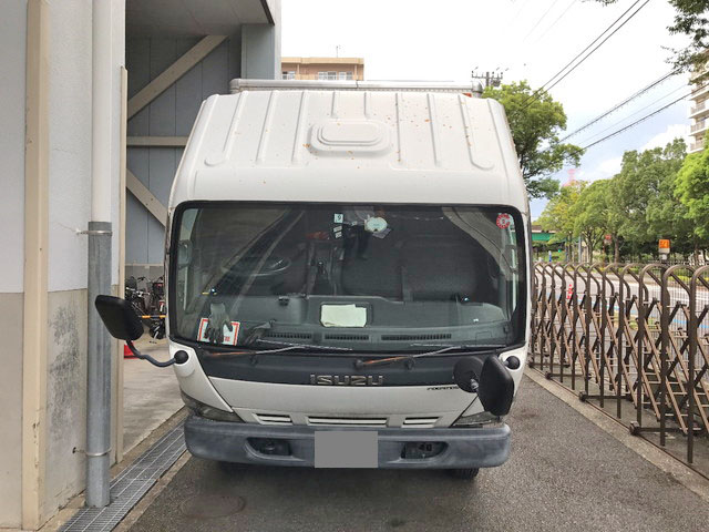 いすゞエルフアルミバン小型（2t・3t）[写真08]