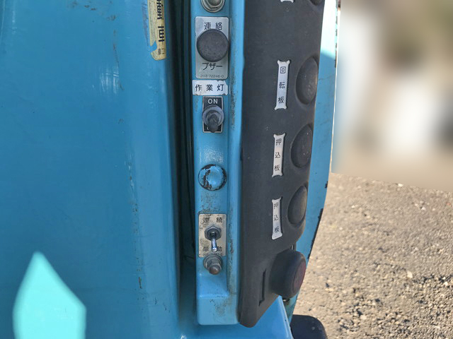 いすゞエルフパッカー車（塵芥車）小型（2t・3t）[写真15]