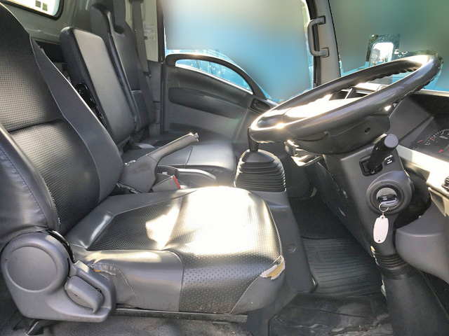 いすゞエルフパッカー車（塵芥車）小型（2t・3t）[写真22]