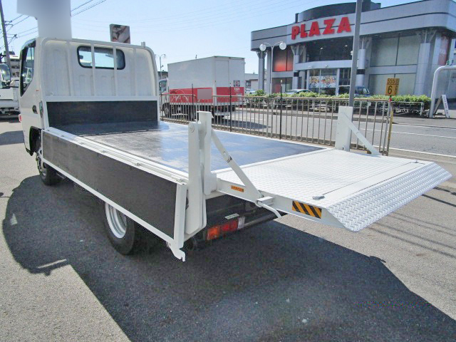 日産アトラス平ボディ小型（2t・3t）[写真11]