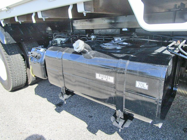 日産アトラス平ボディ小型（2t・3t）[写真17]