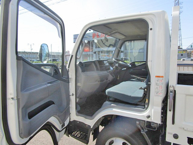 日産アトラス平ボディ小型（2t・3t）[写真27]