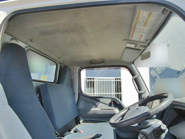 日産アトラス平ボディ小型（2t・3t）[写真30]