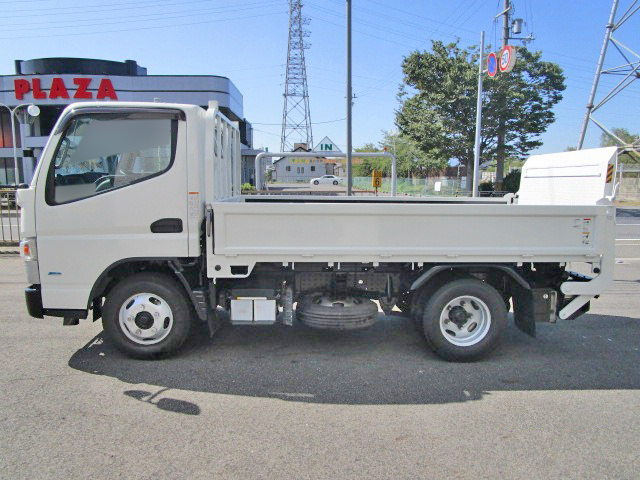 日産アトラス平ボディ小型（2t・3t）[写真05]