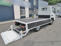 三菱ふそうキャンター平ボディ小型（2t・3t）[写真11]