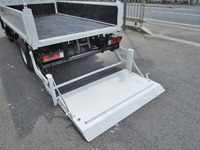 三菱ふそうキャンター平ボディ小型（2t・3t）[写真13]