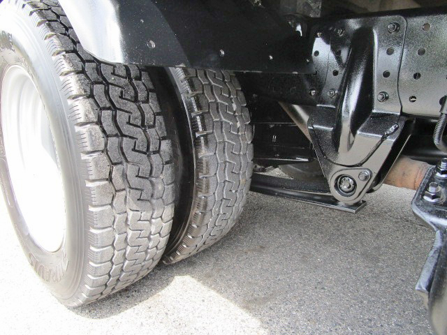 三菱ふそうキャンター平ボディ小型（2t・3t）[写真19]