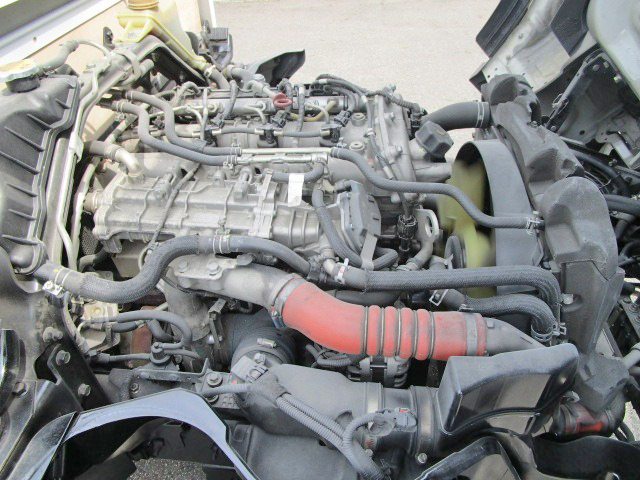 三菱ふそうキャンター平ボディ小型（2t・3t）[写真21]