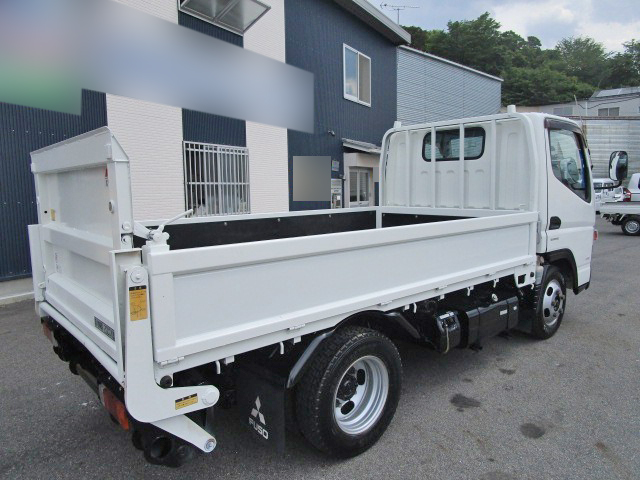 三菱ふそうキャンター平ボディ小型（2t・3t）[写真04]