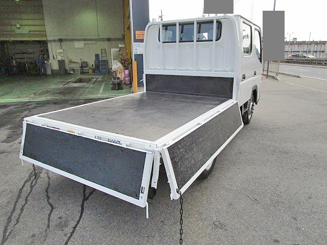 三菱ふそうキャンターガッツダブルキャブ（Wキャブ）小型（2t・3t）[写真12]
