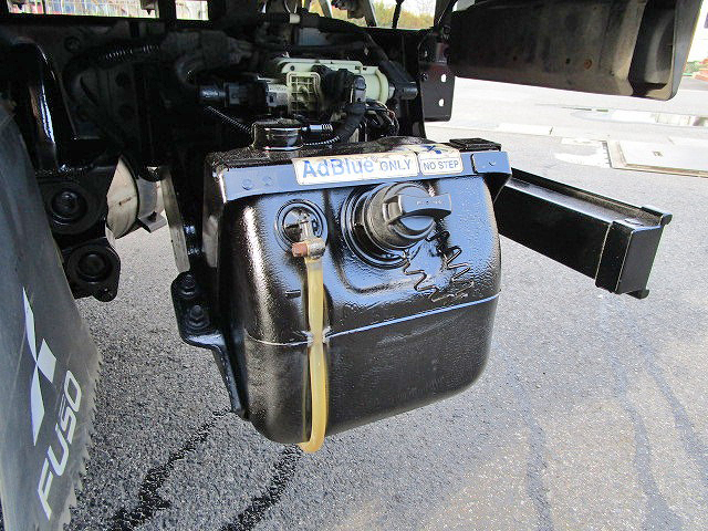 三菱ふそうキャンターガッツダブルキャブ（Wキャブ）小型（2t・3t）[写真24]