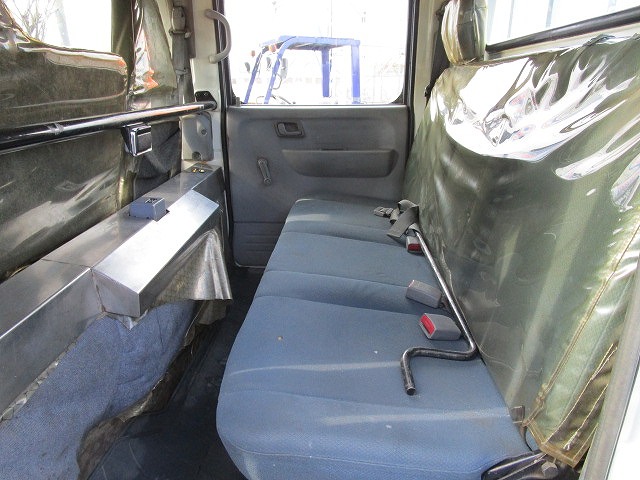 三菱ふそうキャンターガッツダブルキャブ（Wキャブ）小型（2t・3t）[写真29]