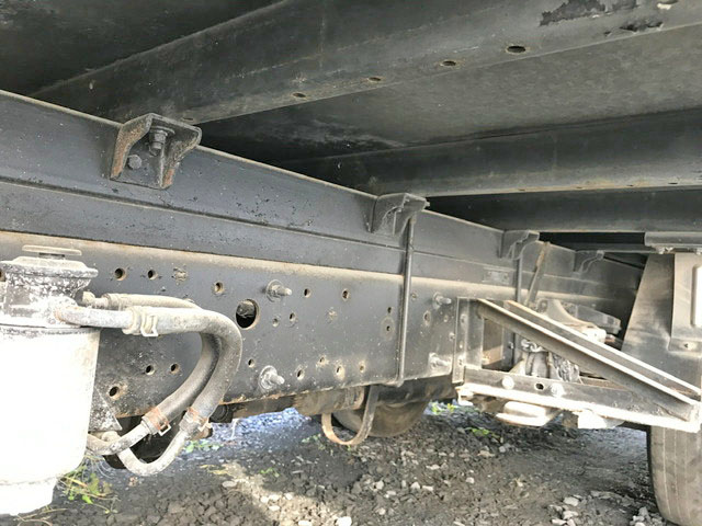 日野デュトロアルミバン小型（2t・3t）[写真15]