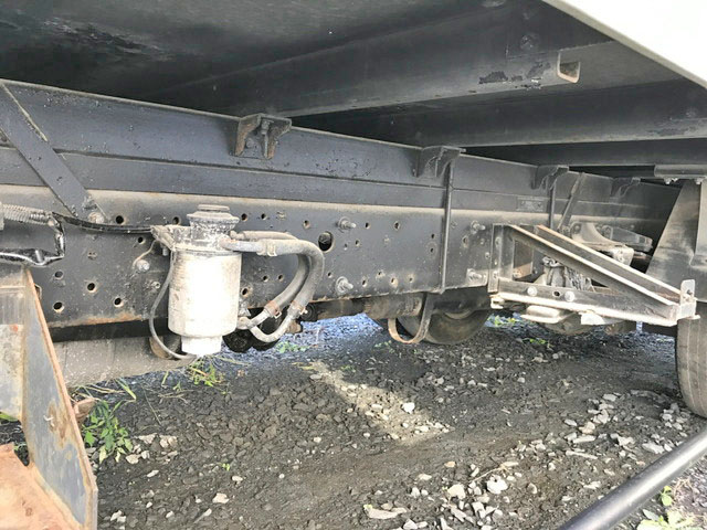 日野デュトロアルミバン小型（2t・3t）[写真16]