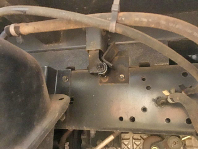 いすゞエルフダンプ小型（2t・3t）[写真10]