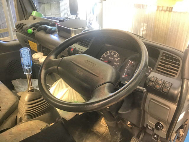 いすゞエルフダンプ小型（2t・3t）[写真18]