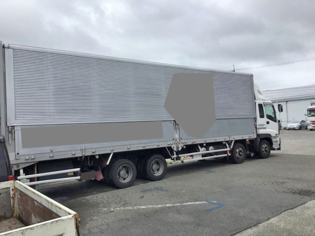 いすゞギガアルミウイング大型（10t）[写真03]